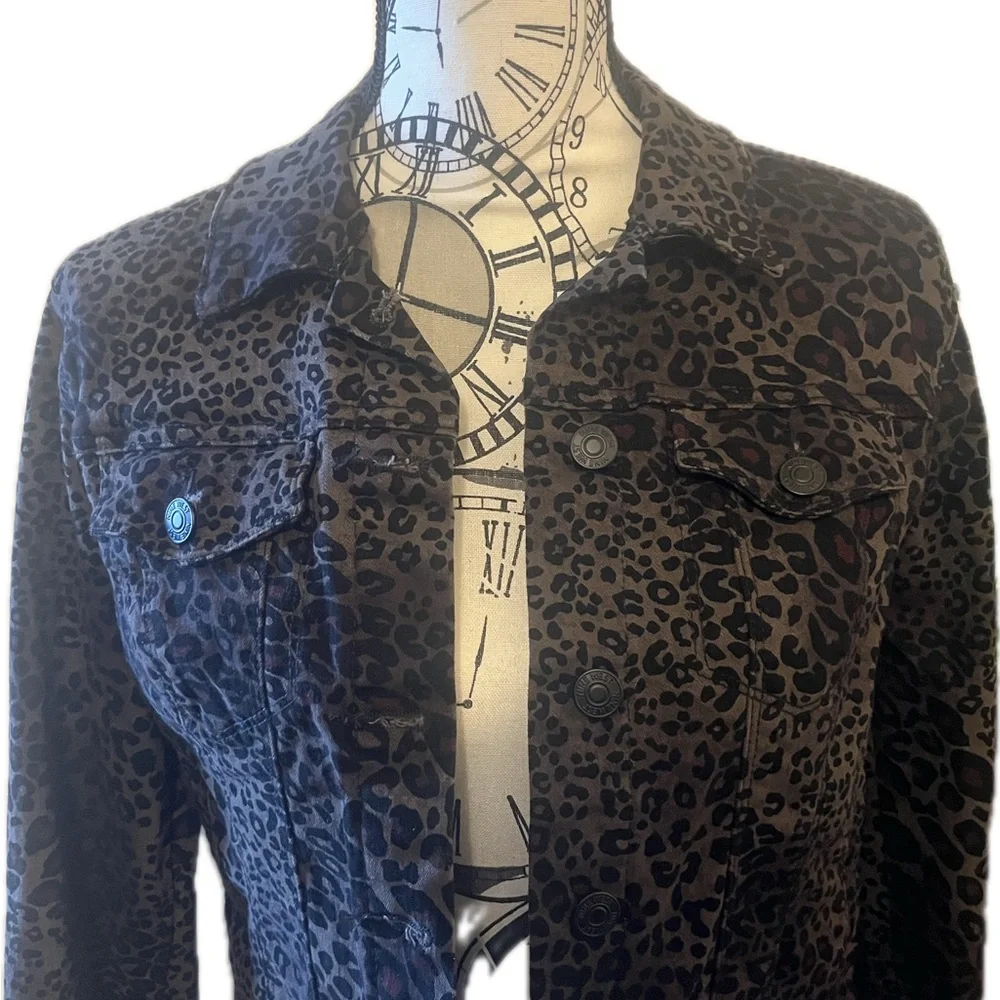 Animal print Button down jacket - Picture 13 of 15